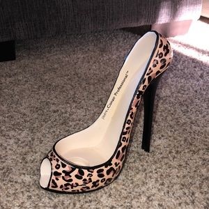 Cheetah heel curling iron or wine bottle holder